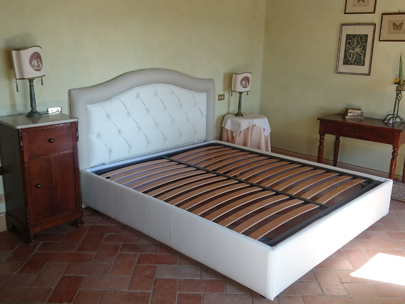 uploadImgs/prodotti/Letti imbottiti/Letto capitonne.jpg